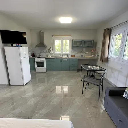 Апартаменты Kavadias Sea View 3 Паралия-Скотинас