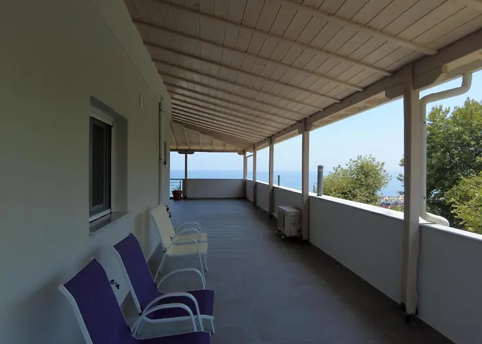 Διαμέρισμα Kavadias Sea View 3 *